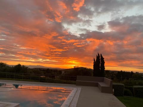 Pikermi garden suite