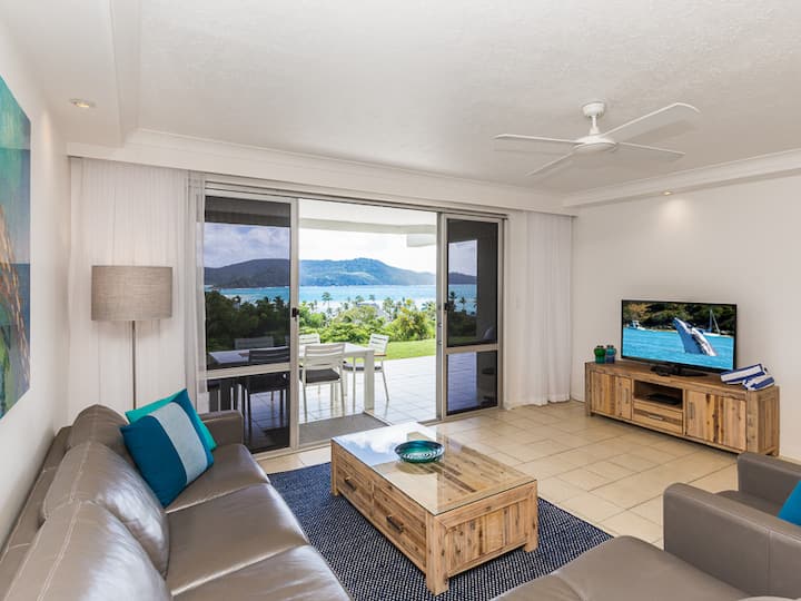 Poinciana 010 - Hamilton Island