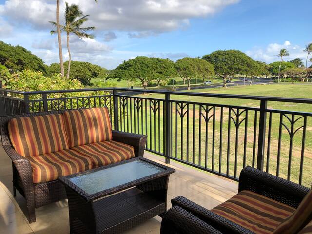 2+2 Luxurious, Spacious, High-end Beachfront Condo gallery image 2