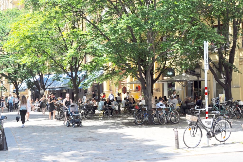Neighbourhood with plenty of cafés, restaurantes and bars