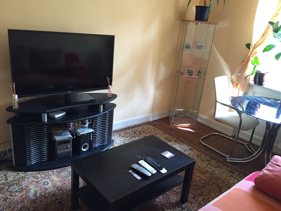 Smart flach TV (Smart flat TV)