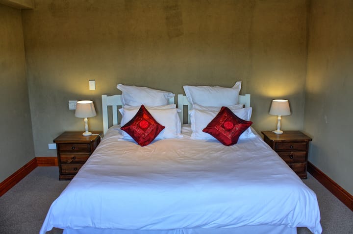 Chumba kikuu cha kulala (kisha) - ghorofa ya juu