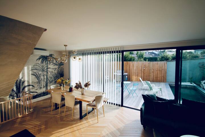 Belle maison en pierre avec cachet et piscine gallery image 2