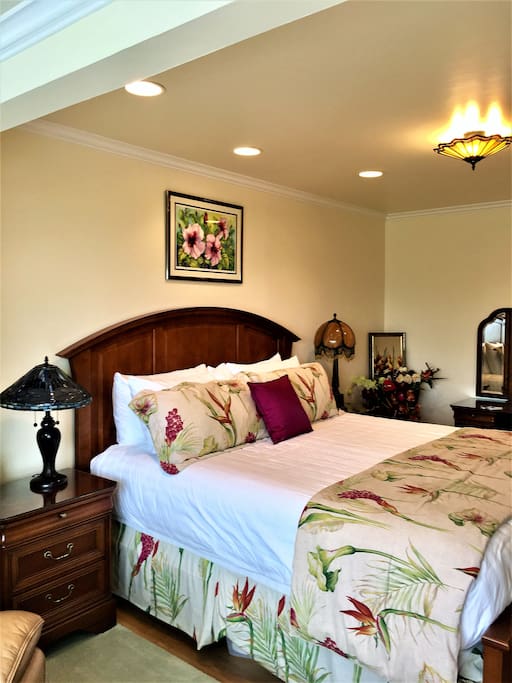 Master Bedroom w/Ensuite