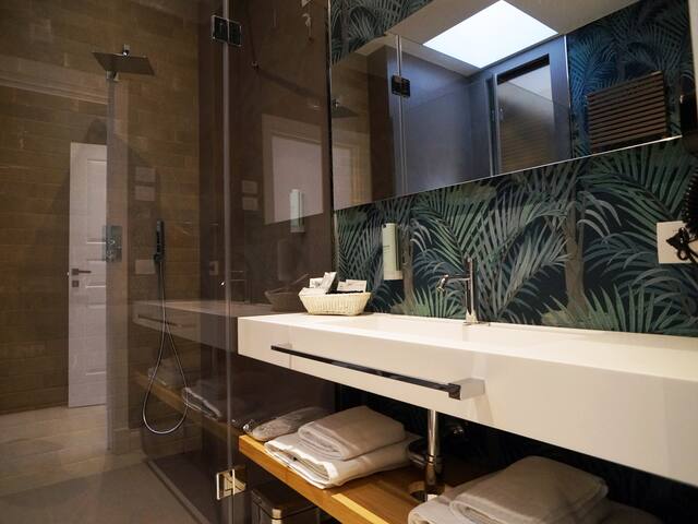 Hotel room with 1 bedrooms in Bari - Villa Pina, Stanza tripla