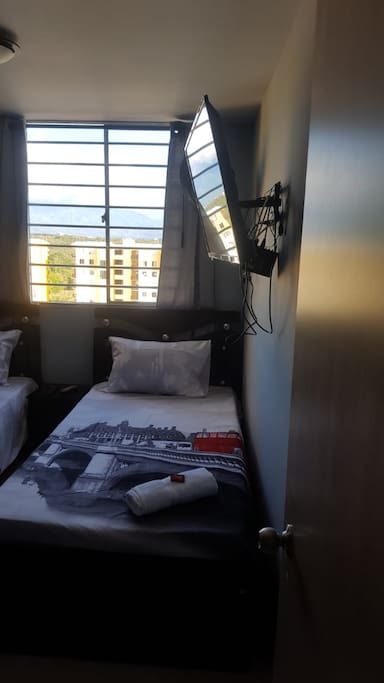 Two single bed / Dos camas sencillas