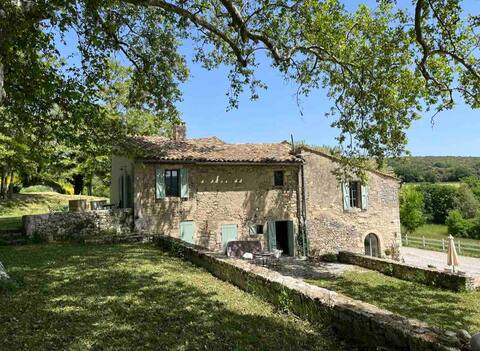 Provencal farm in Haut Luberon