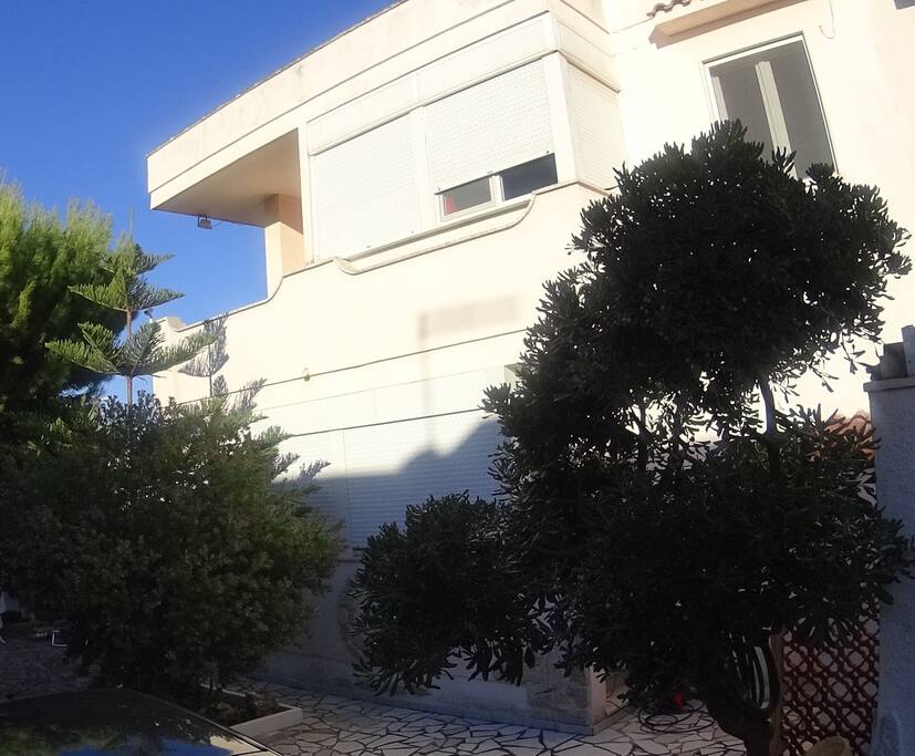villa from outside