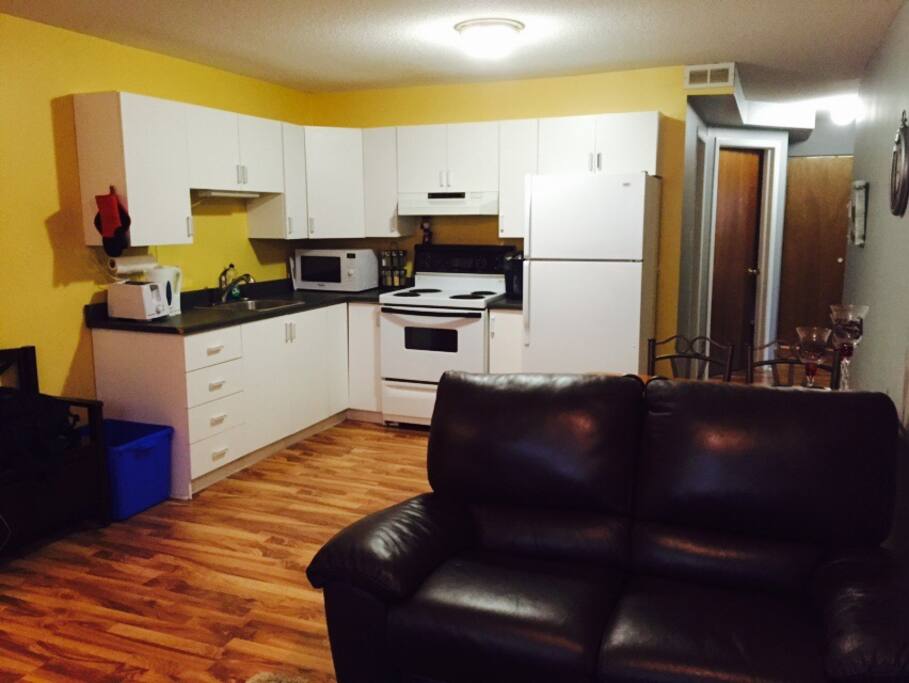 Fully equipped kitchen. Let us know if you will need a meal for your arrival.