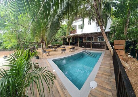 Lovely 9 Br Cottage in Negril
