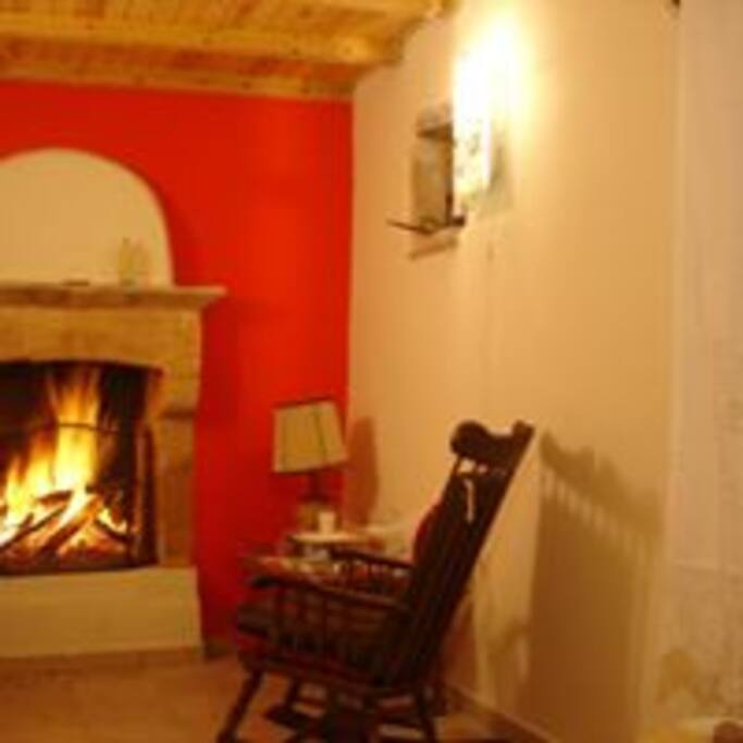 fireplace living room