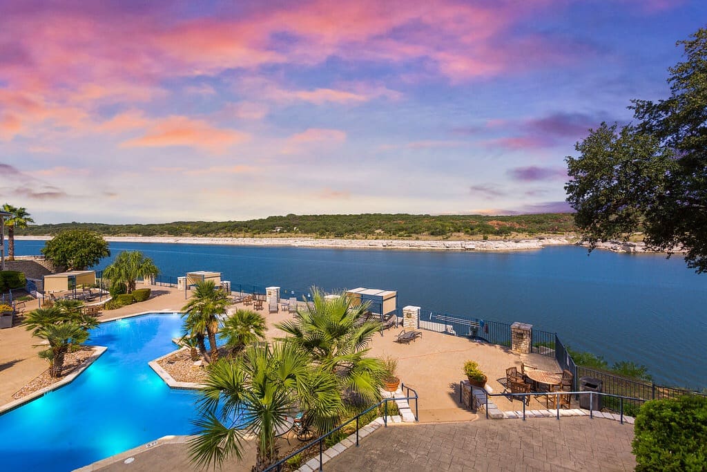 Lake Travis Stunning Waterfront W/Boat Ramp,Pets Condominiums for