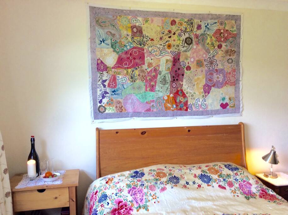 Comfy double bed.