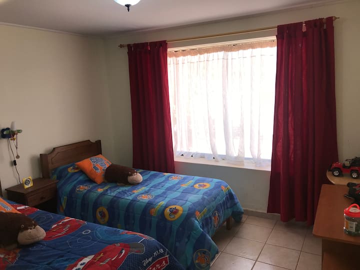 Dhomë gjumi 2