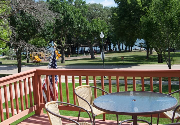 Top 10 Airbnb Vacation Rentals In Spirit Lake, Iowa Updated 2024