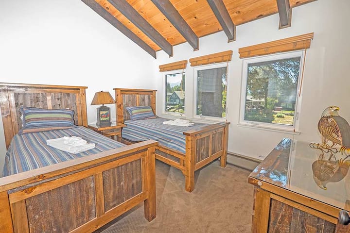 غرفة النوم 2