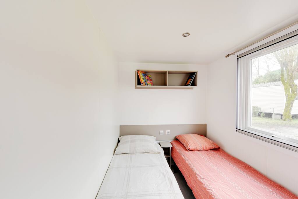2ème chambre avec 2 lits séparés