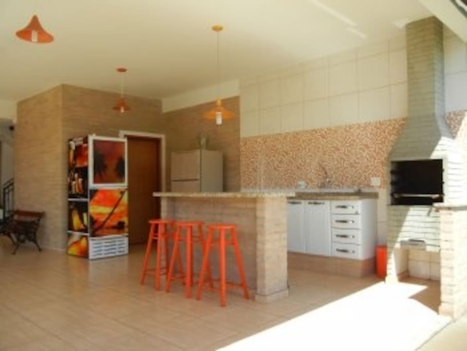 Cozinha e churrasqueira