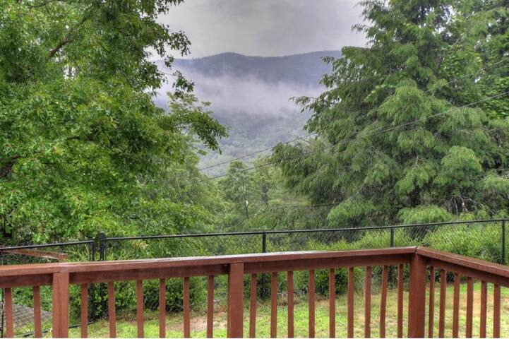 Airbnb Roan Mountain Vacation Rentals Places To Stay
