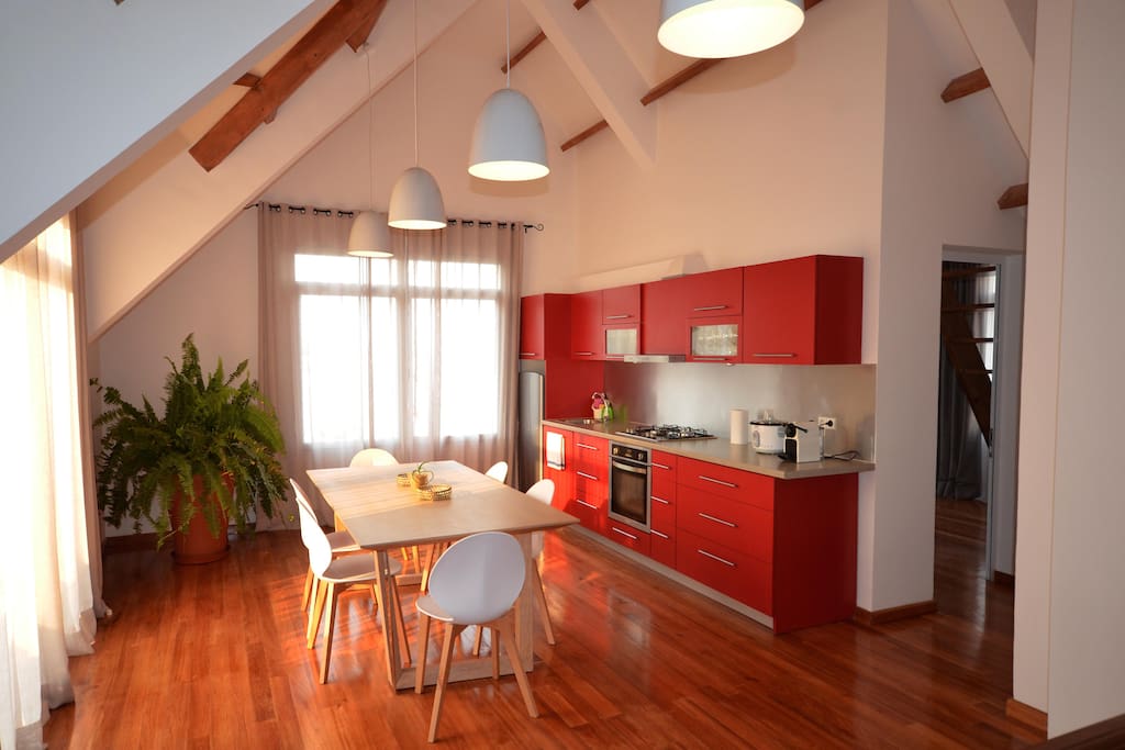 Salle à manger et cuisine