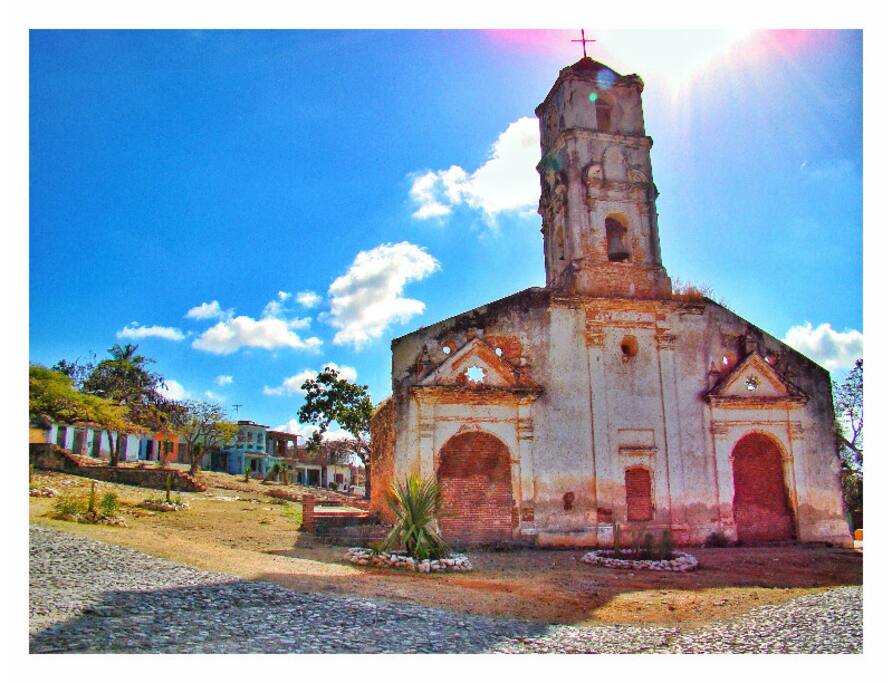 Ermita de Santa Ana, a cinco minutos a pie de nuestra casa