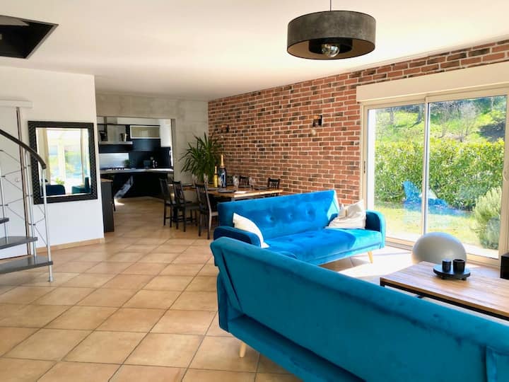 Villa Losalia - Piscine Intérieur - 5 Chambres - Dijon