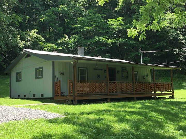 Trails End with New Bathroom Cottages for Rent in Warm Springs