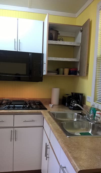 Coffee Machine, Toaster, Dishes, Rice Cooker.