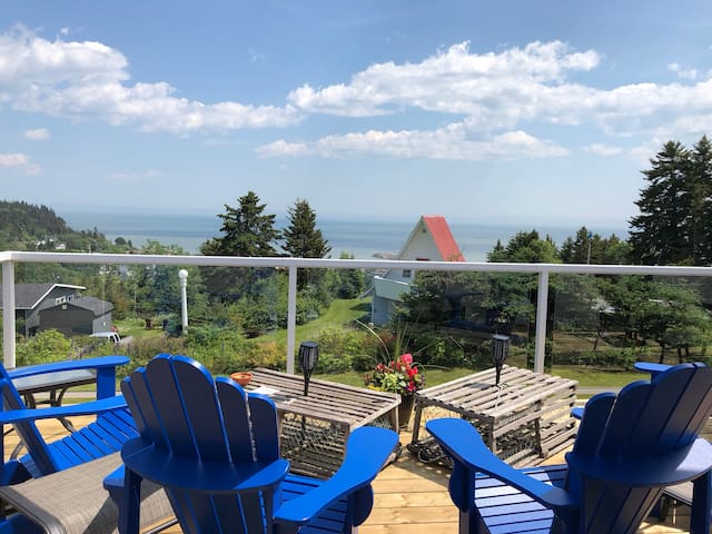 Alma’s Bay View Cottage on the Hill