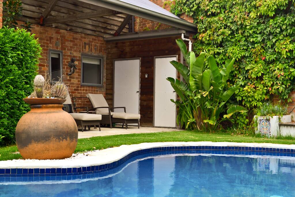 Courtyard outside kitchen