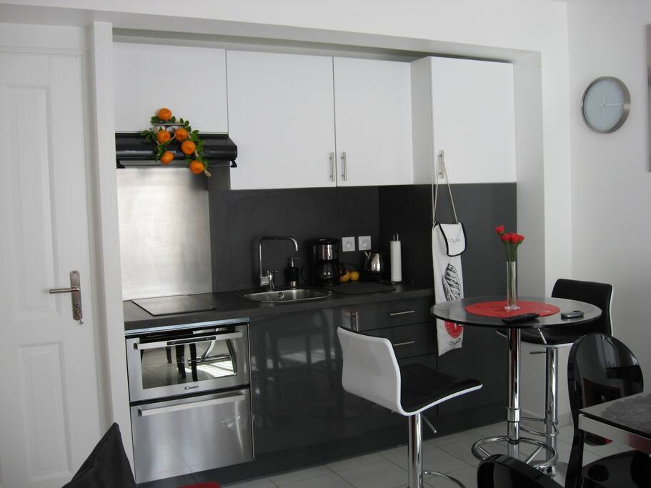CUISINE MODERNE modern kitchen