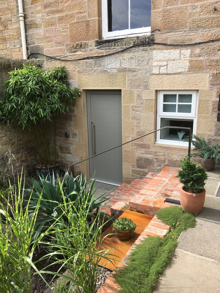 Boîtes pour AirbnB clé réduite d'accéder à porte clefs à l'extérieur  immeuble d'appartements dans la vieille ville d'Édimbourg, Écosse,  Royaume-Uni Photo Stock - Alamy