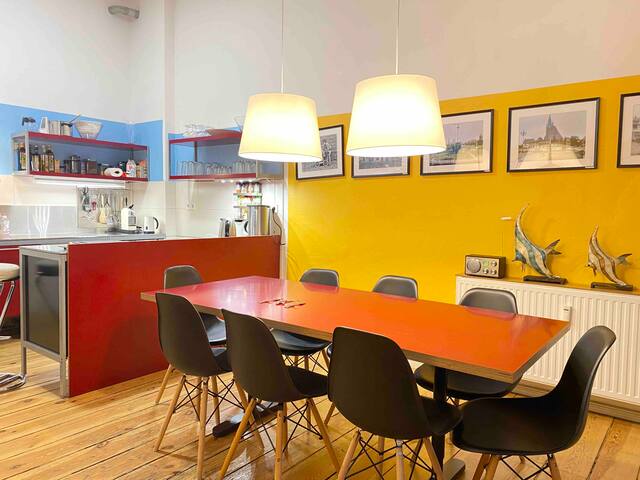 [S] very heart of PRENZLAUERBERG, 6 (-8) people gallery image 2