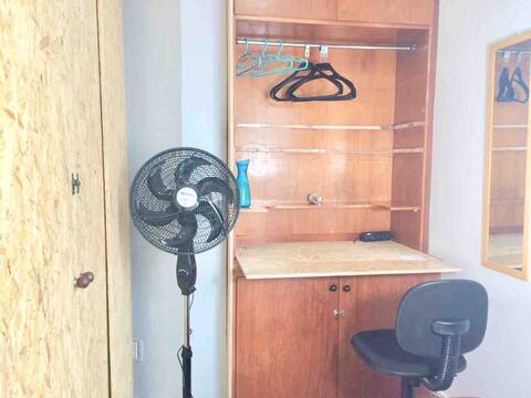 Quarto privado rua Bela Cintra