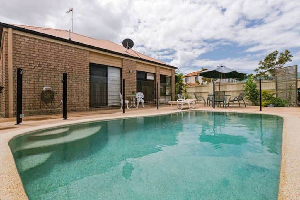 pool