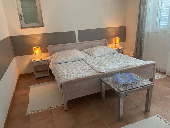 غرفة النوم 1