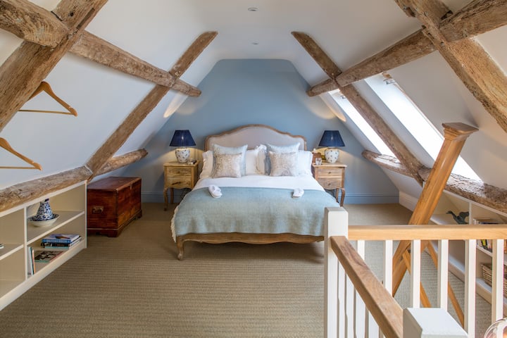 غرفة النوم 5 (الكوخ)