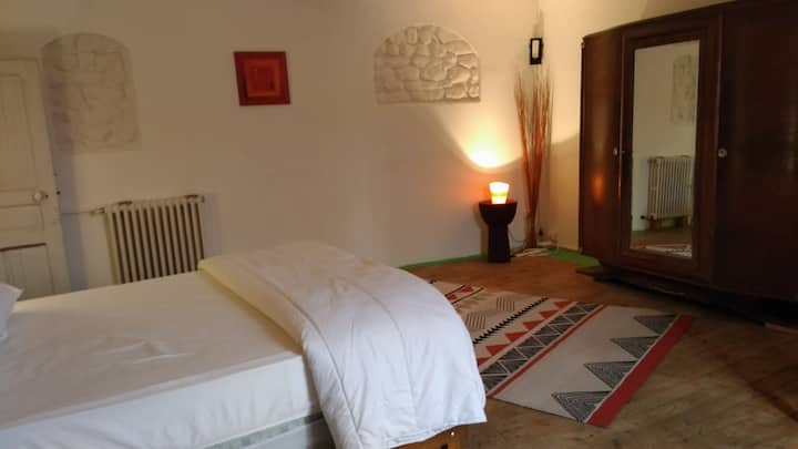 غرفة نوم مزدوجة 140