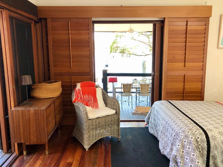 BOAT-SHED - BEDROOM
