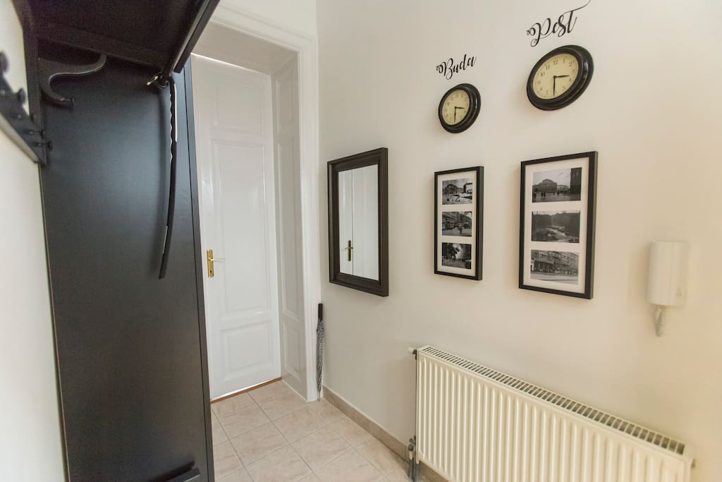 The history of the city in the past 150 years can be seen on the pictures in the entrance hall.
