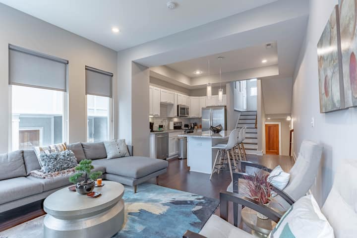 Luxury Nashville 5 Stars Home 1.3m From Broadway! - Nashville, TN