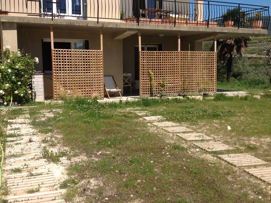 Vue générale du logement. Accès plain pied au rez-de-chaussée