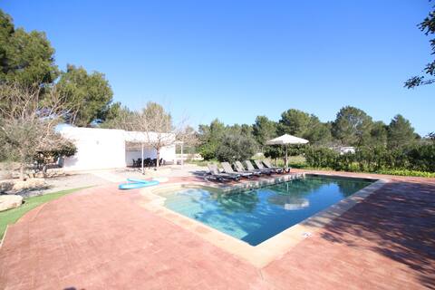 Villa Sa Barda - Spacious | Private Pool | BBQ