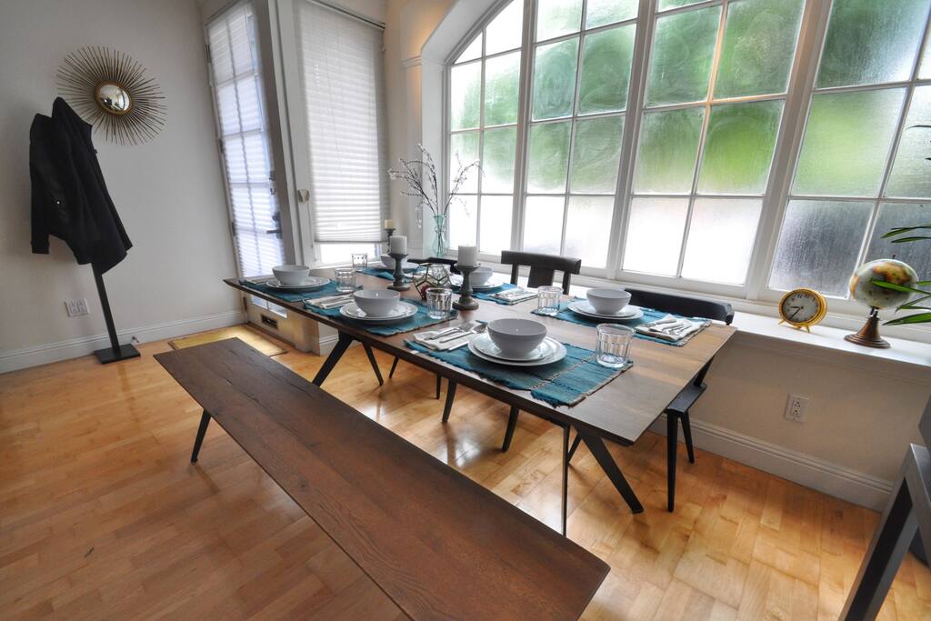 Large and bright windows let in so much natural light!