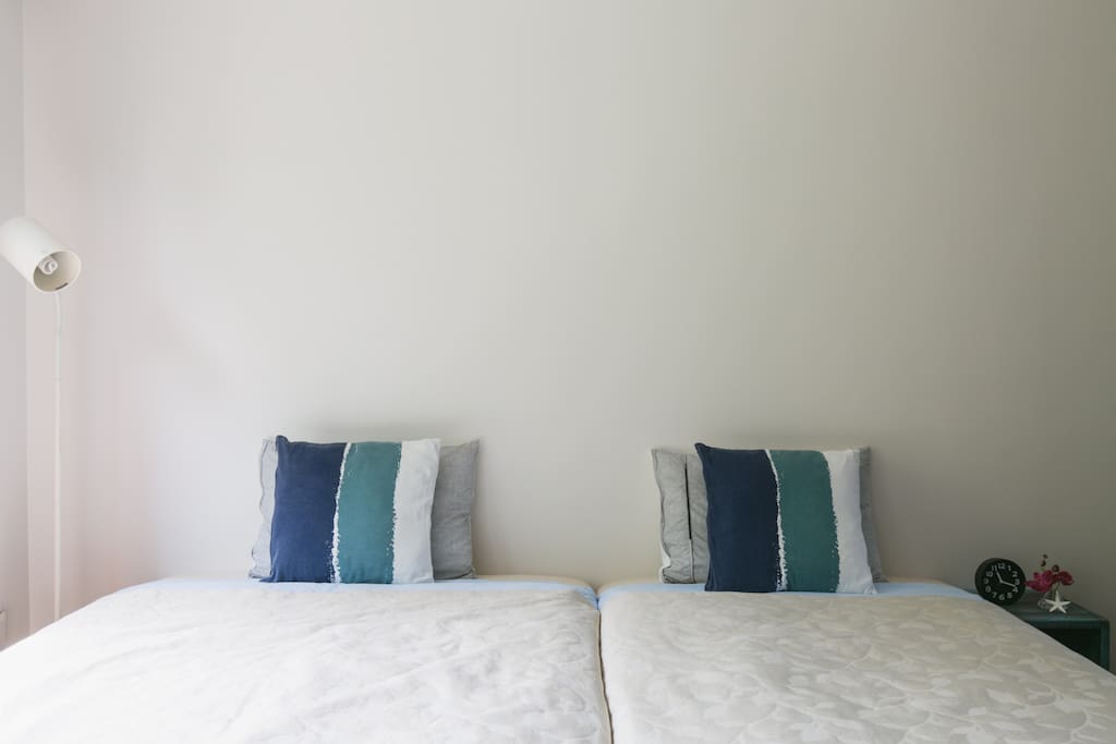 GUEST ROOM: Bed (120 cm in width) & Extra bed (98 cm in width).