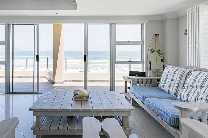 Beachfront Penthouse – Cape Town – Nautica 704 gallery image 3