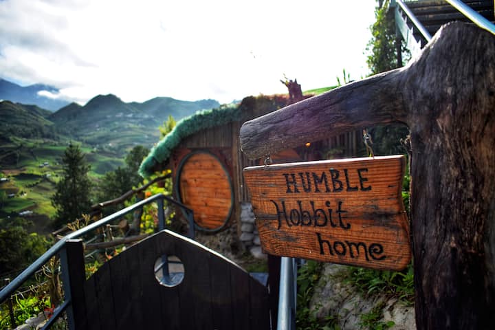 Humble Hobbit Home With A Great Mt Kinabalu View Earth Houses For Rent In Kundasang Sabah Malaysia