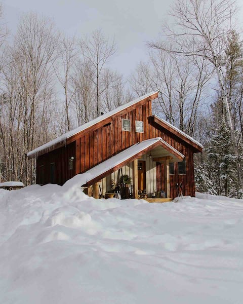 Pristine, Peaceful Kingfield Chalet
