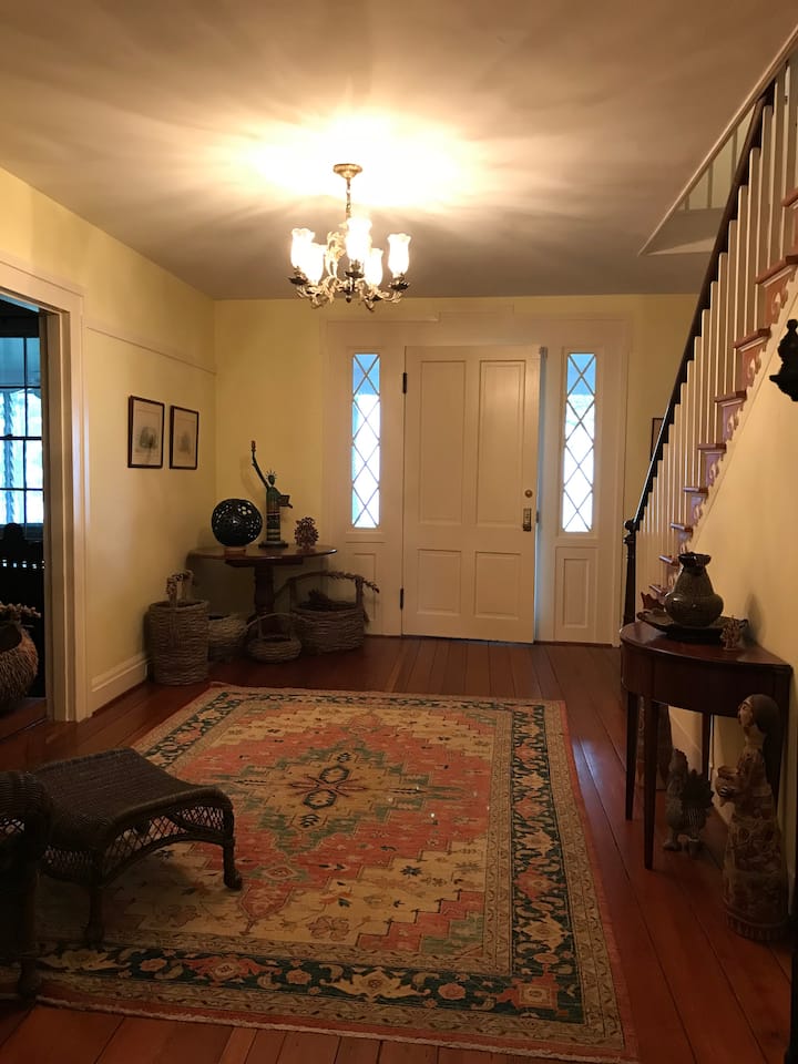 Pop Castle, Historic Gem on the Rappahannock River Houses for Rent in