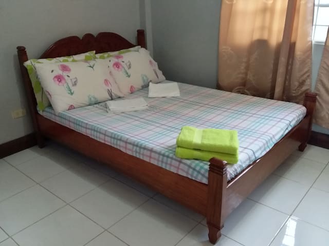 Private Room in Coron Town Proper with Wifi